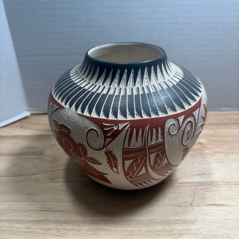 Native America Handcrafted Red and Black Etched Ceramic Vase- Laguna, NM